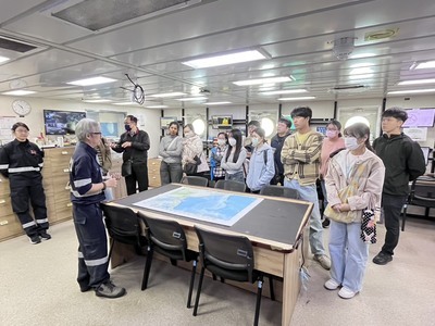 勵進號參訪7圖片